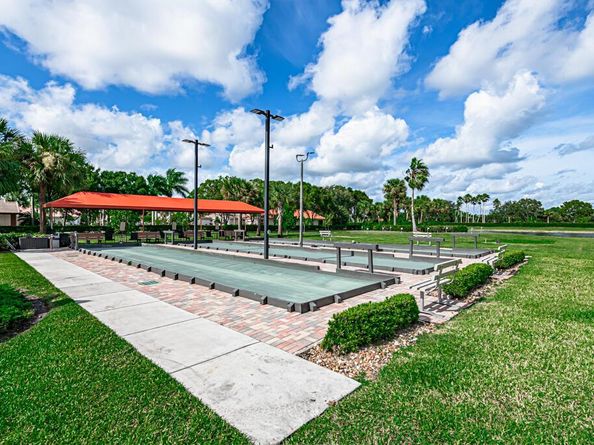 8528 Logia Circle, Boynton Beach FL 33472