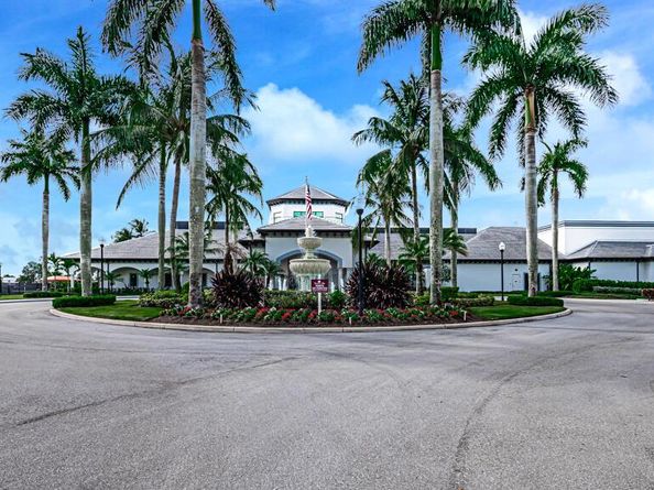 8528 Logia Circle, Boynton Beach FL 33472