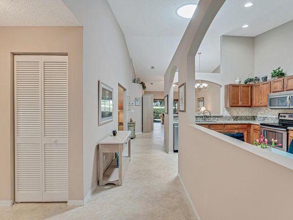 8528 Logia Circle, Boynton Beach FL 33472