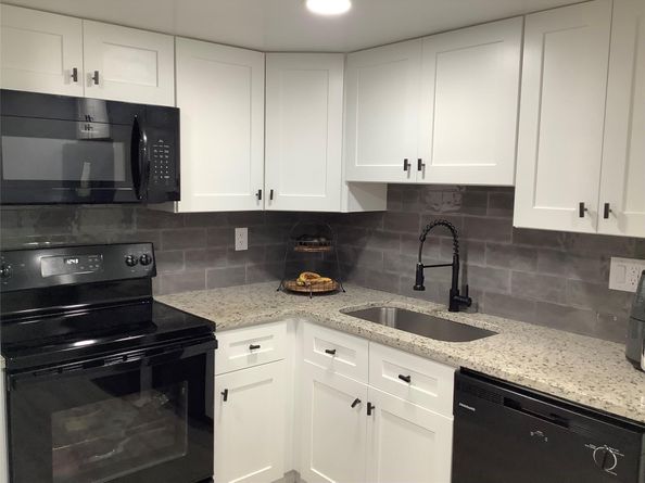 4174 Inverrary Dr 203, Lauderhill FL 33319