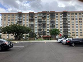 4174 Inverrary Dr 203, Lauderhill FL 33319