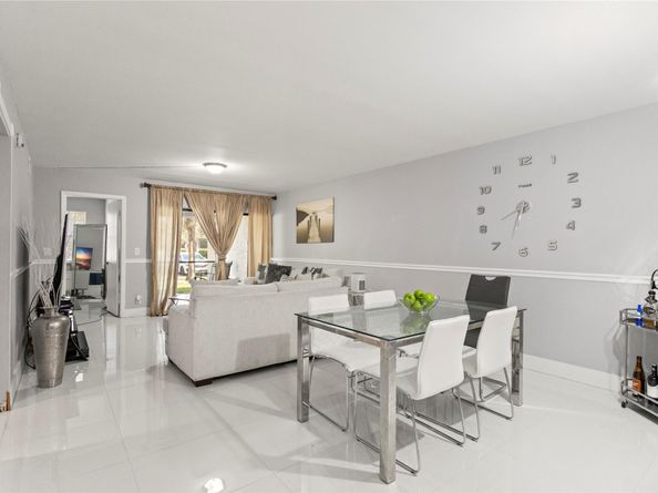 8751 Shadow Wood Blvd 102, Coral Springs FL 33071