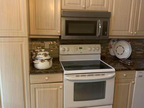 1255 Oakwater Drive, Royal Palm Beach FL 33411