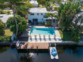 1771 NE 35th St, Oakland Park FL 33334