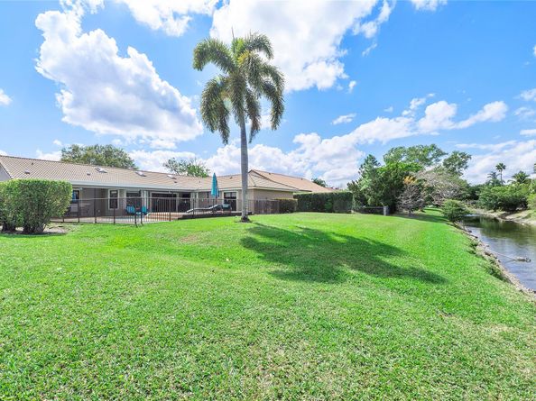 8551 NW 53rd Ct, Coral Springs FL 33067