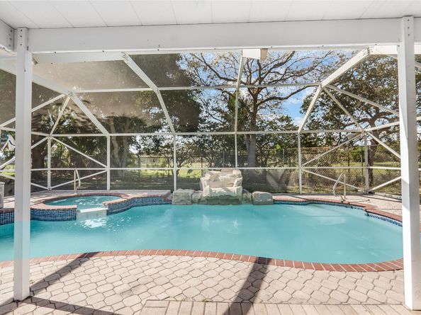 2080 SW 107th Ave, Miramar FL 33025
