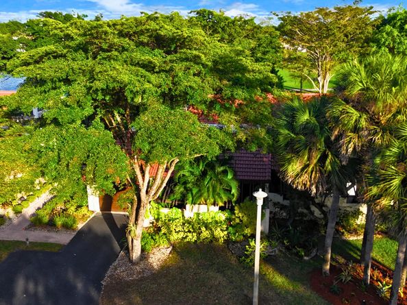21696 Tall Palm Circle 9A, Boca Raton FL 33433