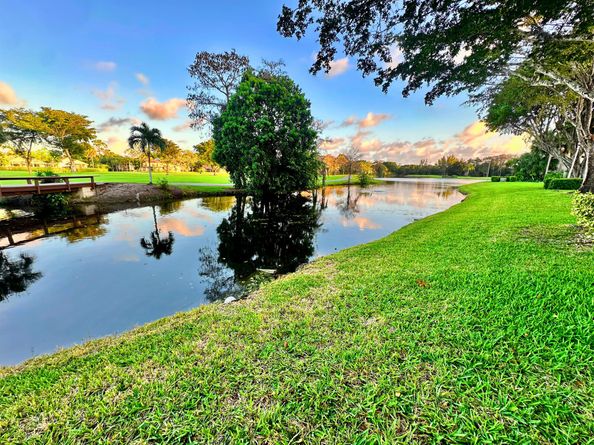 21696 Tall Palm Circle 9A, Boca Raton FL 33433