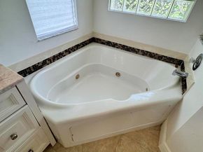 8671 155th Place N, Palm Beach Gardens FL 33418