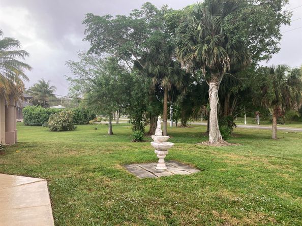 8671 155th Place N, Palm Beach Gardens FL 33418