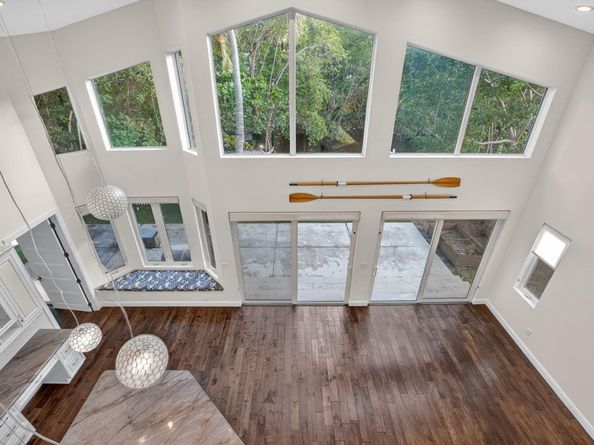 216 SE 10th St, Fort Lauderdale FL 33316