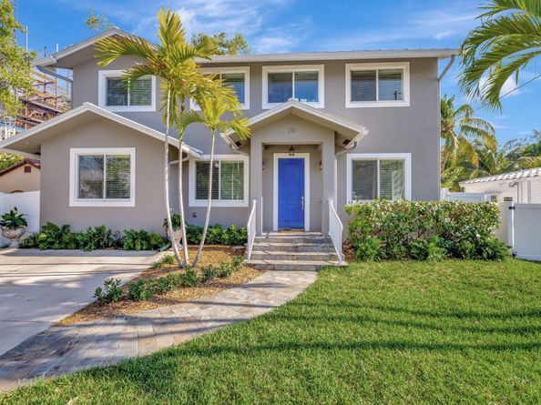 216 SE 10th St, Fort Lauderdale FL 33316