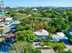 216 SE 10th St, Fort Lauderdale FL 33316