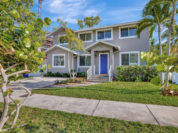 216 SE 10th St, Fort Lauderdale FL 33316