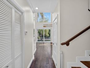 216 SE 10th St, Fort Lauderdale FL 33316