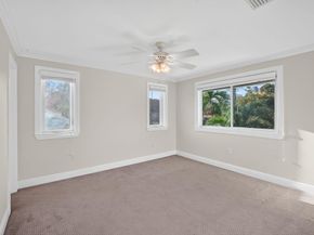 216 SE 10th St, Fort Lauderdale FL 33316