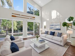 216 SE 10th St, Fort Lauderdale FL 33316