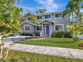 216 SE 10th St, Fort Lauderdale FL 33316