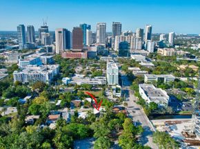 216 SE 10th St, Fort Lauderdale FL 33316