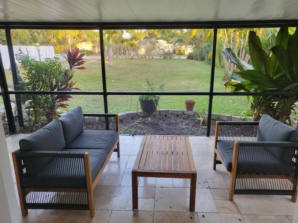 927 S Palmway, Lake Worth Beach FL 33460