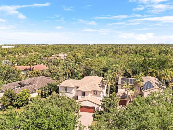 923 Mill Creek Drive, Palm Beach Gardens FL 33410