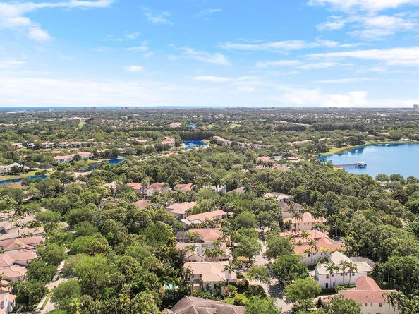 923 Mill Creek Drive, Palm Beach Gardens FL 33410
