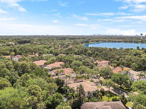 923 Mill Creek Drive, Palm Beach Gardens FL 33410