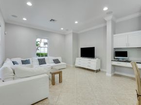 923 Mill Creek Drive, Palm Beach Gardens FL 33410