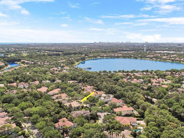 923 Mill Creek Drive, Palm Beach Gardens FL 33410
