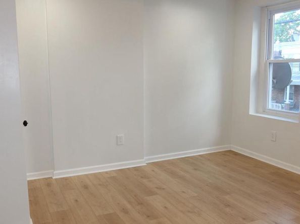 5663 Boyer Street, Philadelphia PA 19138