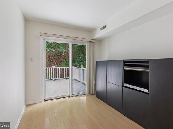 223 Parker Avenue, Philadelphia PA 19128