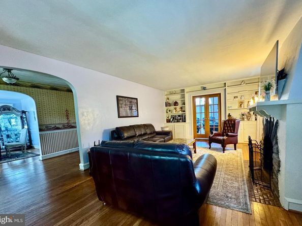 1113 Drexel Avenue, Drexel Hill PA 19026