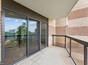 8360 Greensboro Drive 516, Mclean VA 22102
