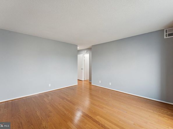 8360 Greensboro Drive 516, Mclean VA 22102