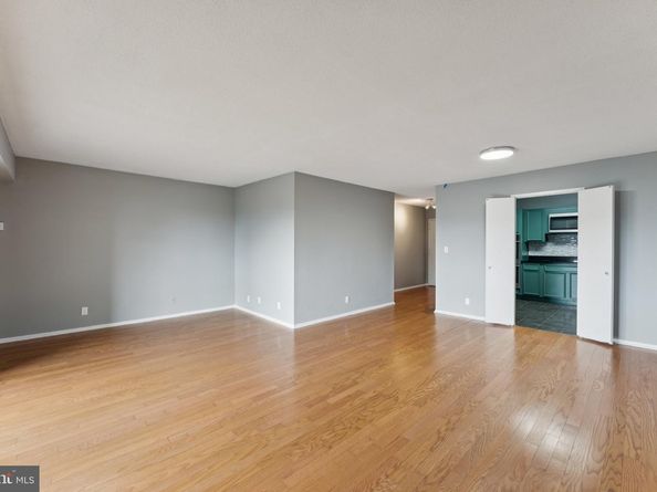 8360 Greensboro Drive 516, Mclean VA 22102