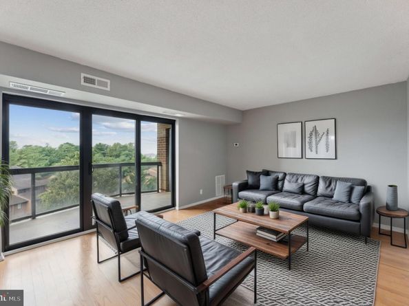 8360 Greensboro Drive 516, Mclean VA 22102