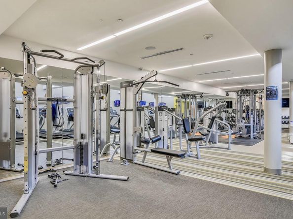 8360 Greensboro Drive 516, Mclean VA 22102