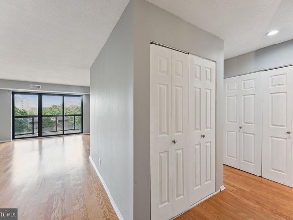 8360 Greensboro Drive 516, Mclean VA 22102
