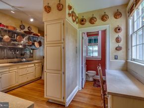 206 N View Terrace, Alexandria VA 22301