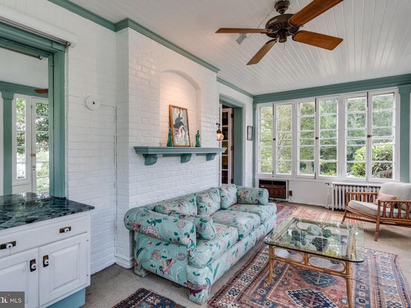 206 N View Terrace, Alexandria VA 22301
