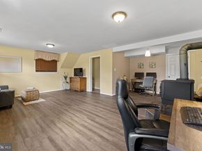 14 Broadale Road, Doylestown PA 18901
