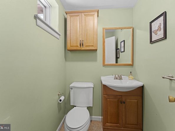 14 Broadale Road, Doylestown PA 18901