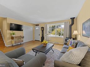 14 Broadale Road, Doylestown PA 18901