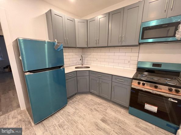 2152 W Grange Avenue, Philadelphia PA 19138