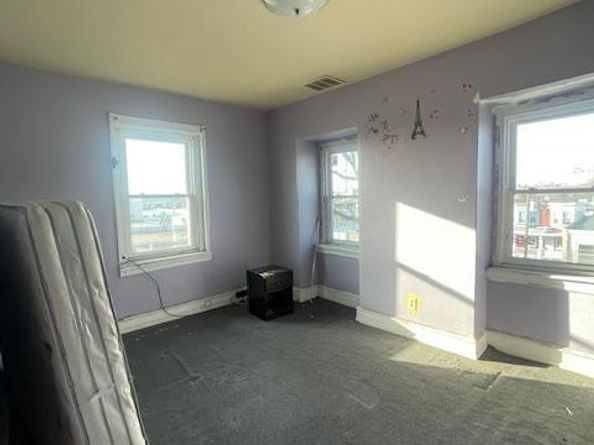 5133 Spruce Street, Philadelphia PA 19139