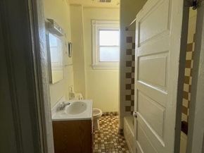 5133 Spruce Street, Philadelphia PA 19139