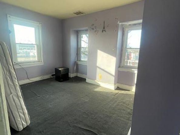5133 Spruce Street, Philadelphia PA 19139