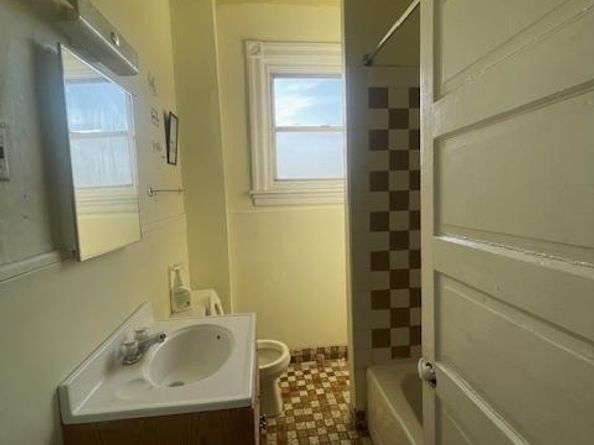 5133 Spruce Street, Philadelphia PA 19139