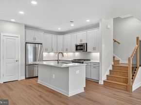 114 Pepperell, Alexandria VA 22304