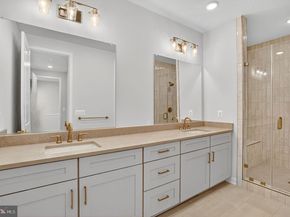 114 Pepperell, Alexandria VA 22304